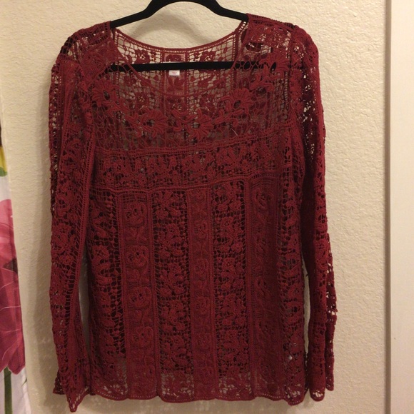 Maroon lace long sleeve top