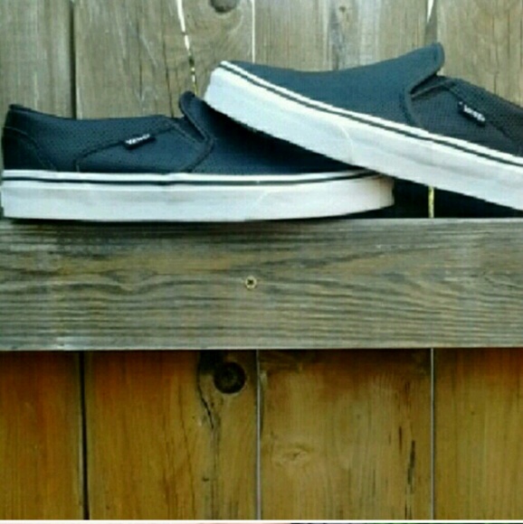 Vans perf leather slip-ons (black)