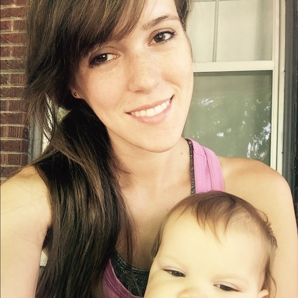 Meet your Posher, Krista - Picture 2 of 6