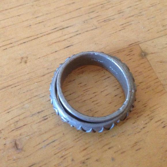 Balfour ring - Picture 4 of 4