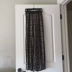 Very comfortable, printed plazo pants.
