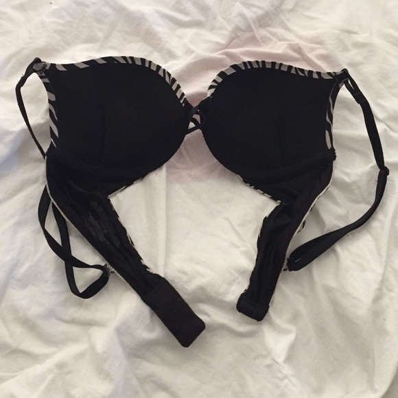 SOLD!!!! VS Miraculous Plunge Bra - Picture 3 of 3