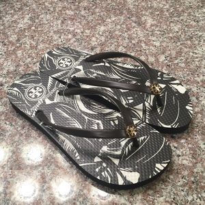 Tory Burch Flip Flop Sandals Size 5