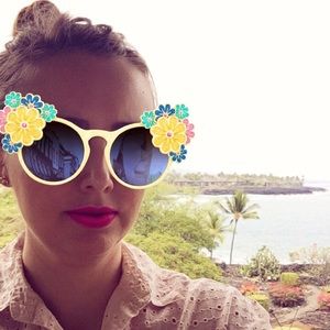 Meet your Posher, Laura