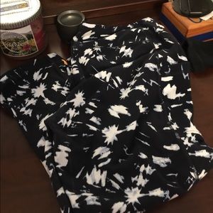 Lucy's capris work out pants