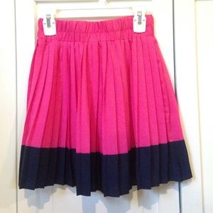 Pink and navy pleated skirt