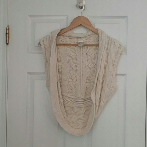 Cream cable knit shrug