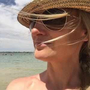 Meet your Posher, Leah