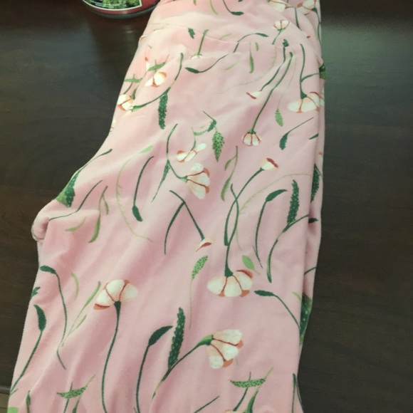 Flower leggings from Lularoe