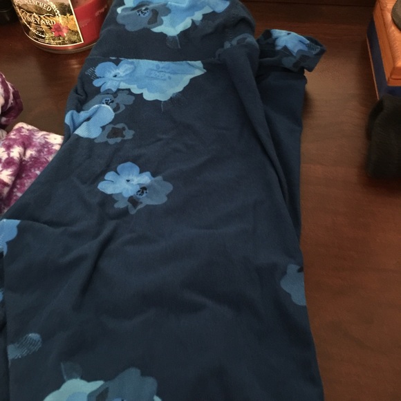 Flower leggings from Lularoe