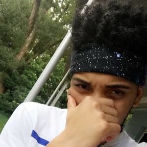 Meet your Posher, Jose angel