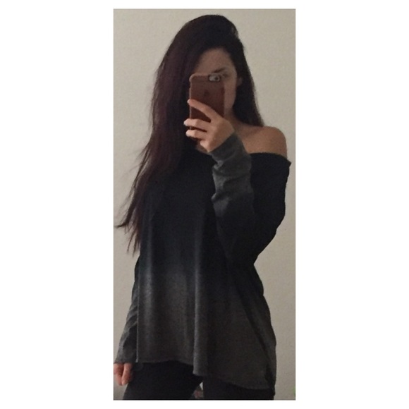 Lightweight Black Ombre Top - Picture 3 of 3
