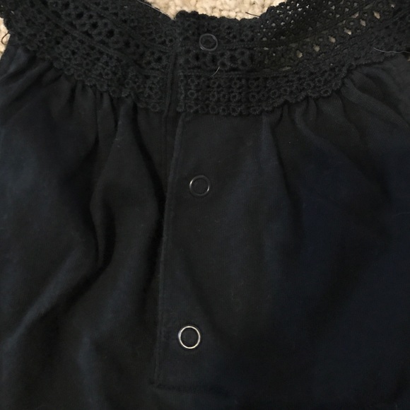 Carters outfit. Size 18 months. Worn once. - Picture 3 of 4