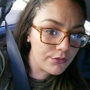 Meet your Posher, Frances