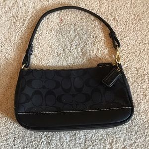 Black AUTHENTIC Coach purse!