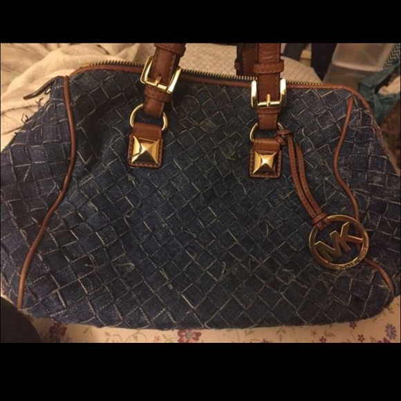 Michael Kors Jean Bucket Bag