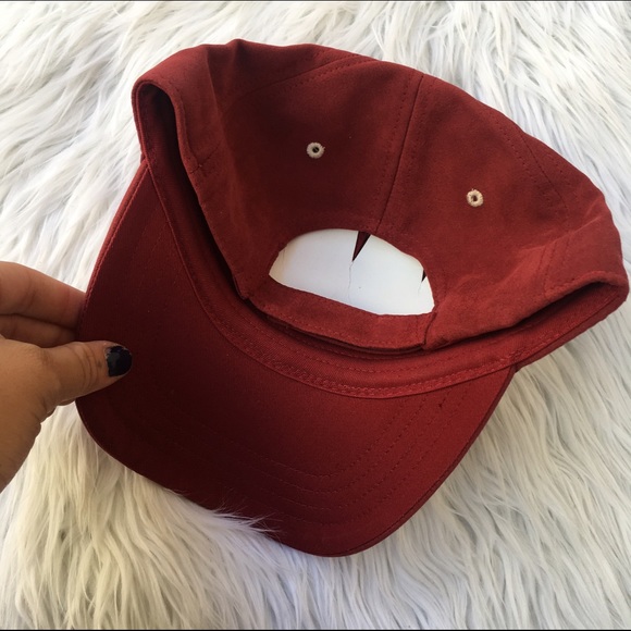 BURGUNDY SUEDE HAT CAP NEW - Picture 2 of 2