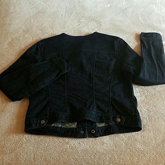 Denim jacket💙 - Picture 4 of 4