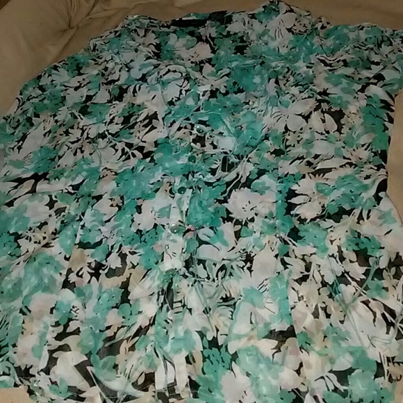 New York City Design Company Blouse with Tank Top - Picture 2 of 3