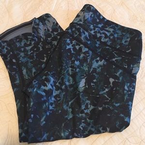 Lululemon crop pants