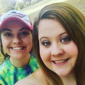 Meet your Posher, Hillary