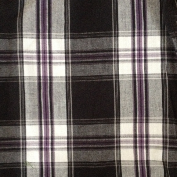 Men's Shirt - Picture 2 of 3