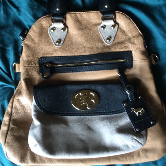 Emma Fox Shoulder Bag