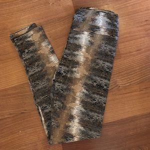 Lularoe OS "Jungle Print" leggings