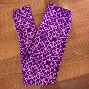 Lularoe OS leggings Purple heart ❤️ pattern