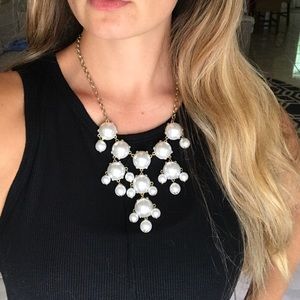Gorgeous statement necklace