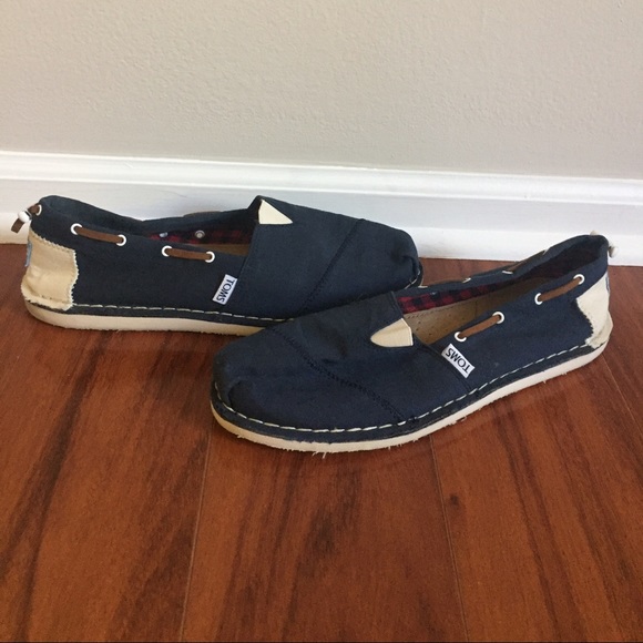 Navy blue Toms