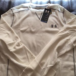Under Armour loose fit cold gear thermal