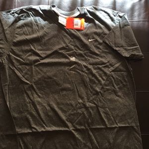 Nike tee