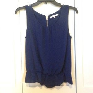 Super cute navy blue top