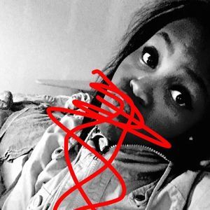 Meet your Posher, Kamari