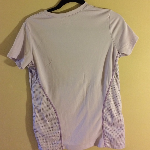 Nike performance shirt size medium - Picture 2 of 4