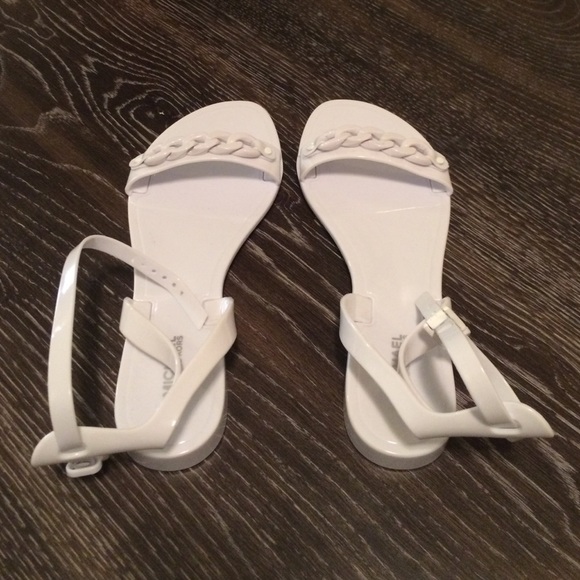 NEW White Michael Kors sandals sz 7 - Picture 4 of 4