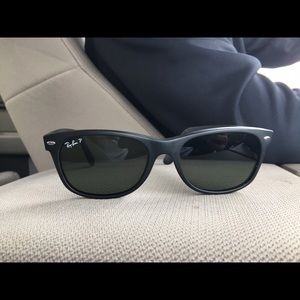 Ray Ban New Wayfarer Polarized Sunglasses