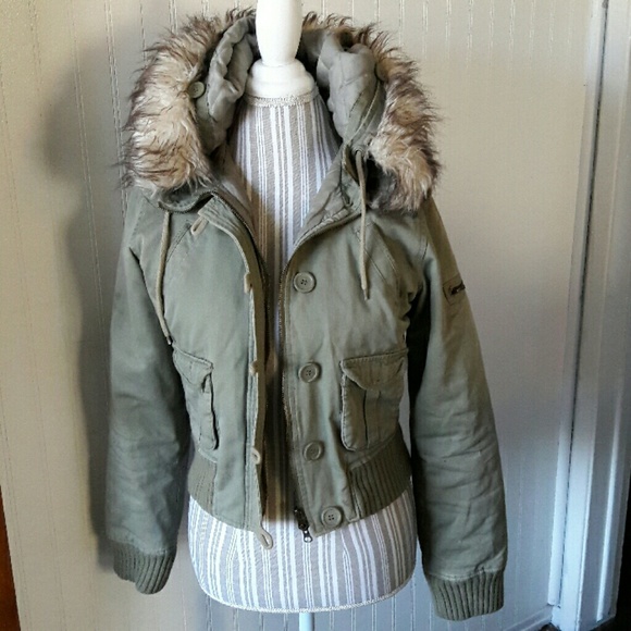 Utility jacket with fur