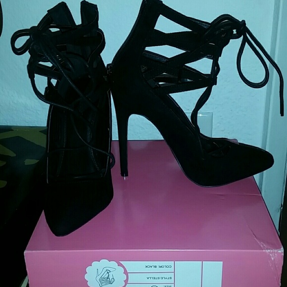 Black Charlotte Russe Heels