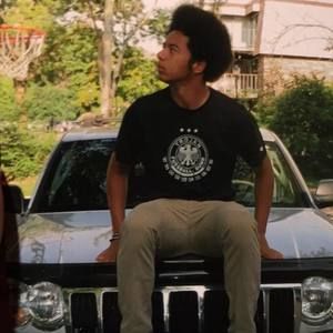 Meet your Posher, Deshaun