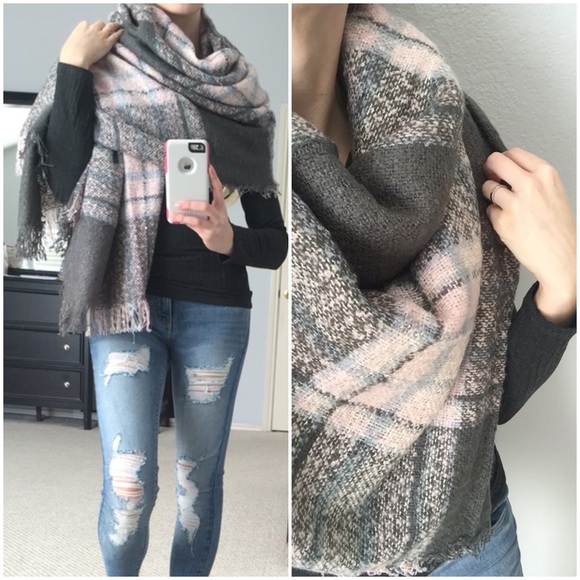 LAST ITEM▫️Grey & Blush Oversized Blanket Scarf - Picture 3 of 4