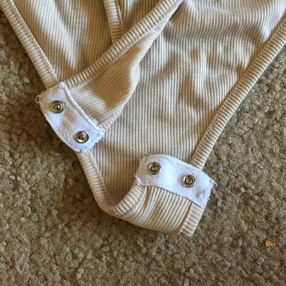 Plunging ribbed bodysuit - Picture 2 of 3