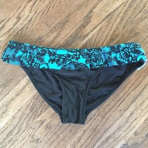 Body Glove frill bikini bottom