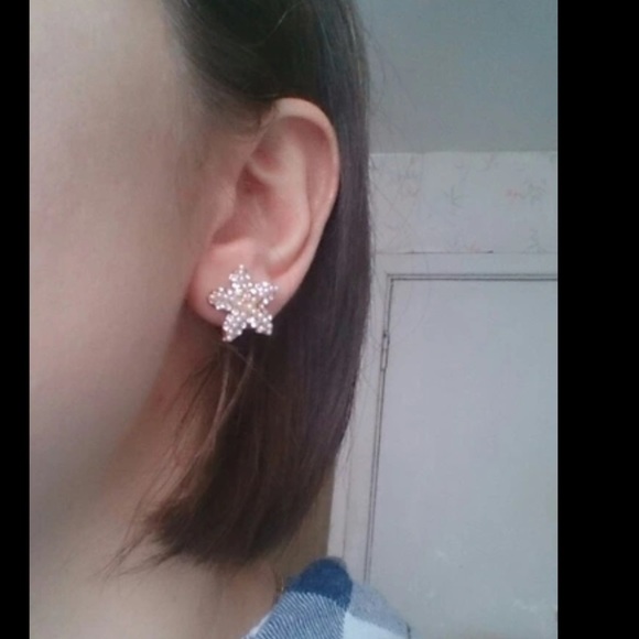 Starfish Stud earrings - Picture 3 of 4