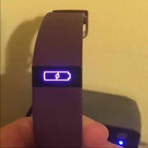 Fit bit charge HR Plum
