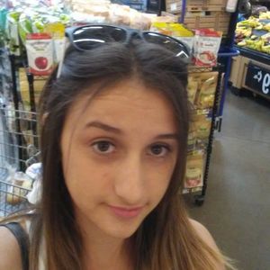 Meet your Posher, Beatriz ilenia