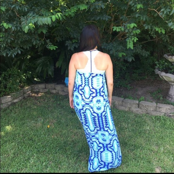 Maxi - Picture 2 of 2