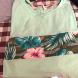 VS Shirt