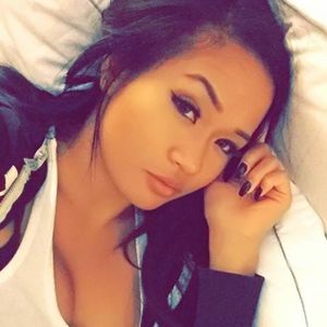 Meet your Posher, Levia